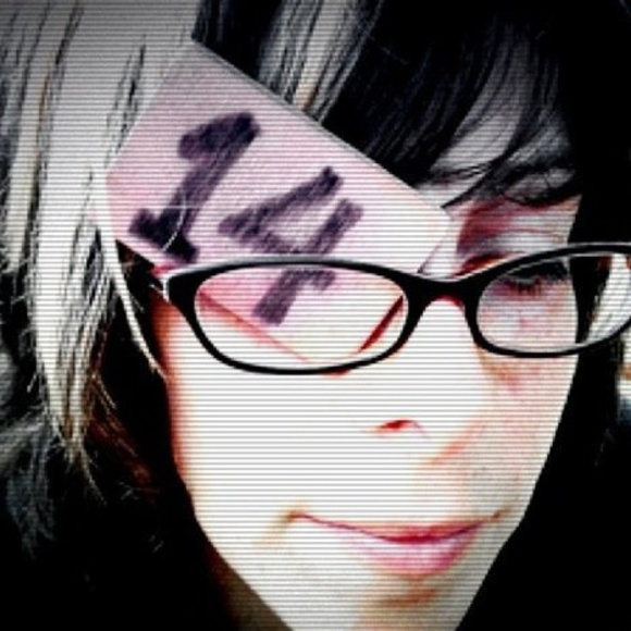 Meet your Posher, Andrea - Picture 1 of 1